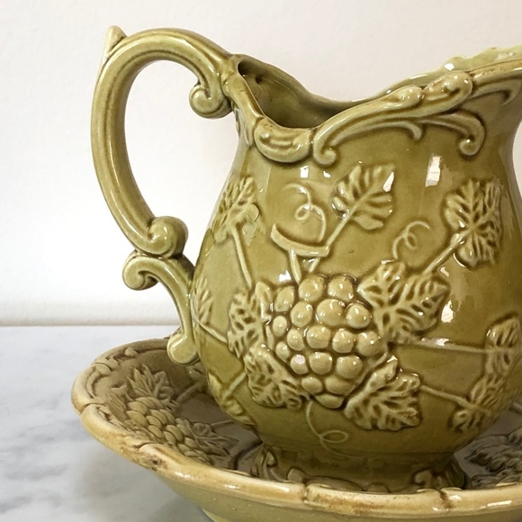 New VTG Mustard Yellow/Green Water Pitcher Bowl Cluster of Grapes Made in Japan - Picture 11 of 12